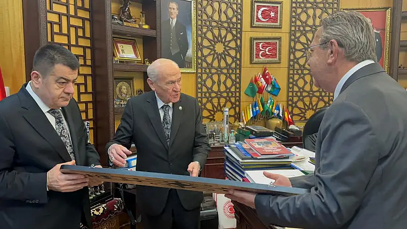 Kayseri kamuoyunun yakından tanıdığı o isimlerden Bahçeli ile sürpriz görüşme!