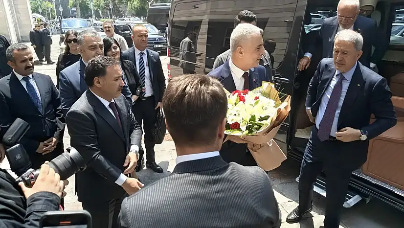 Bakan Bolat'tın ilk durağı: Valilik
