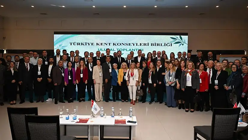 Balıkesir'de Kayseri konuşuldu! Büyükkılıç o dönemi hatırlattı