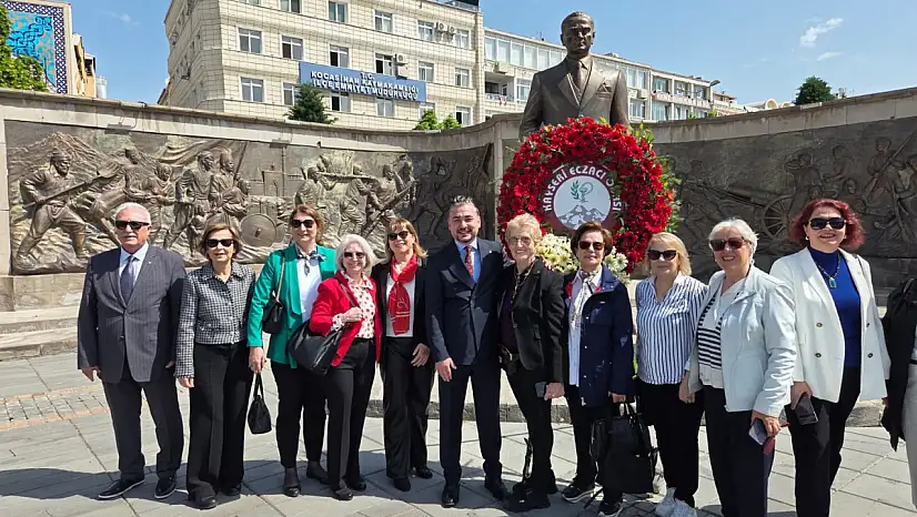 Başkan Akın'dan kontenjan tepkisi: 'Eczacılık Fakültesi açılışları durdurulmalı'