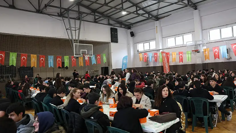 Başkan Çolakbayrakdar öğrenciler ile bir araya geldi!