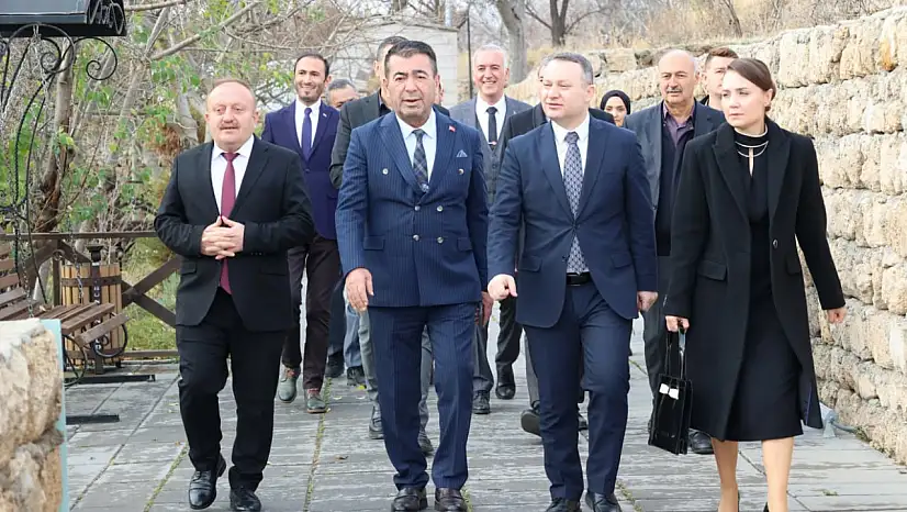 Başkan Metin öğretmenlerle buluştu