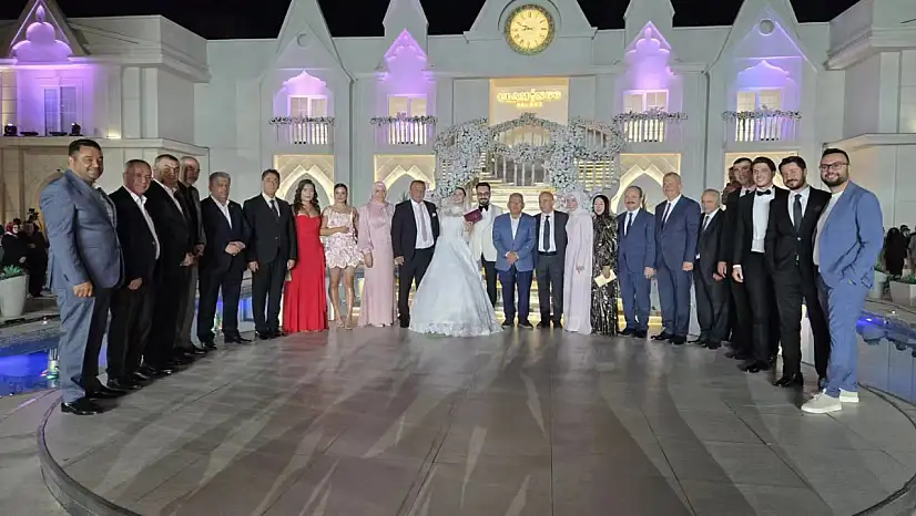 Başkanın oğlu evlendi! Siyaset ve iş dünyası düğünde buluştu
