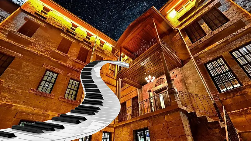 Bir yıllık çalışmanın karşılığı sahnede: Talas'ta gençlerden başarılı performans