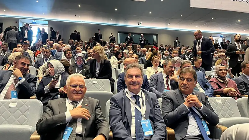 Büyükkılıç'tan AK Parti'ye katılan Belediye Başkanlarına mesaj
