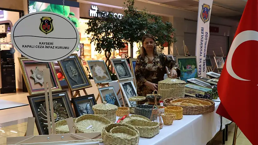 Cezaevinden sanat çıktı