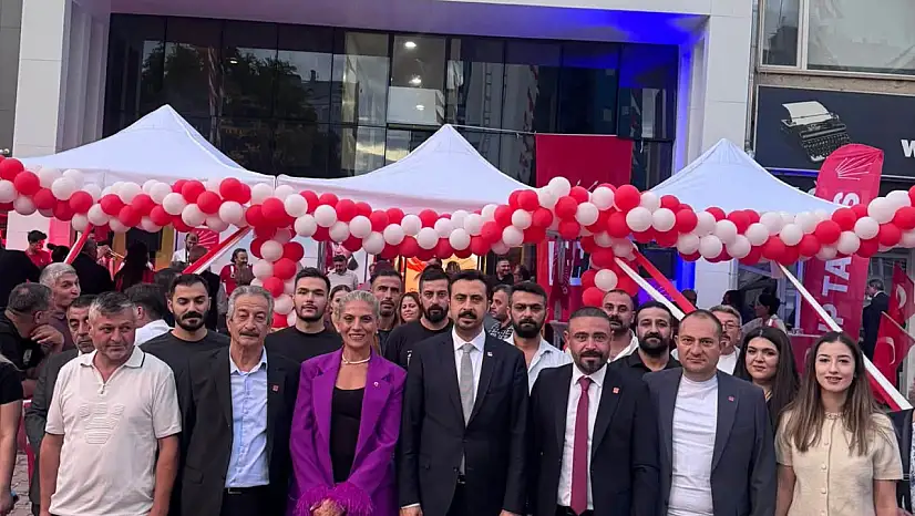 CHP Kayseri'de 30 Ağustos kutlaması! Partililer resepsiyonda buluştu