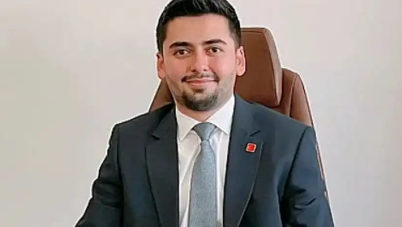 CHP'li eski başkandan gündem yaratan şiir! 'Koltuk sevdasıyla yoldan azdın'
