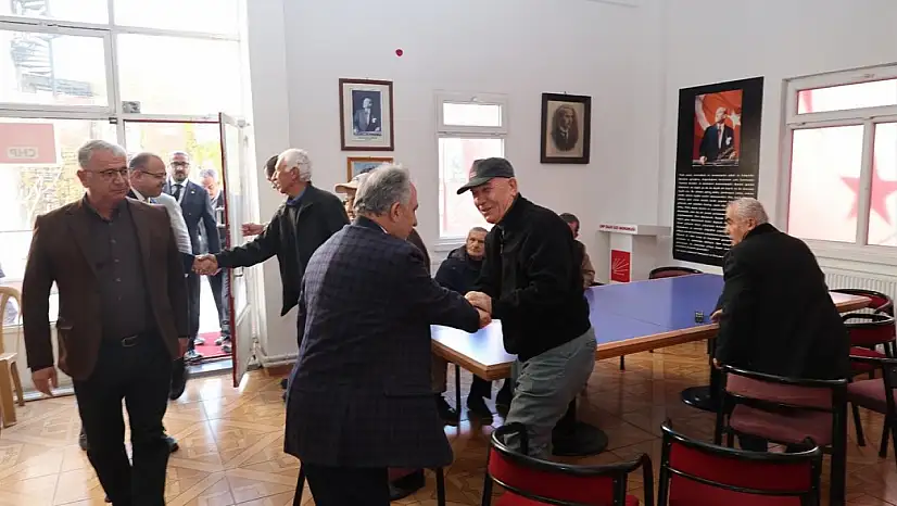 CHP'liler bir anda AK Partili Başkanı karşılarında görünce şaşırdı!