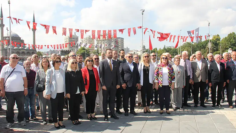 CHP'nin 102. yaşını kutladı