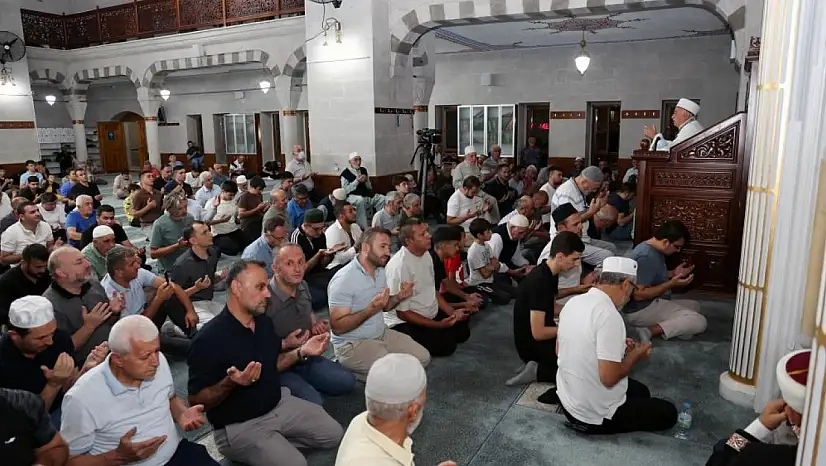 Cuma hutbesi: Peygamberimiz ve aile ahlakı