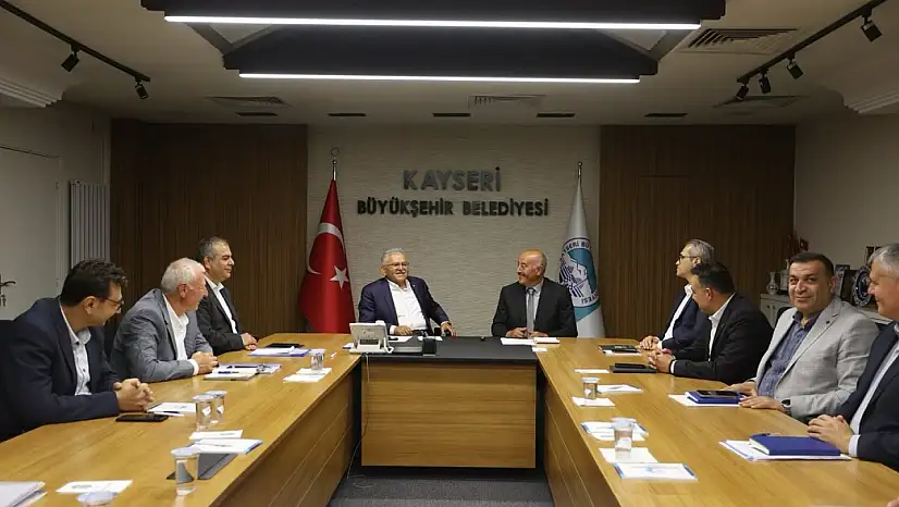 Cumhur ittifakı belediyeleri Kayseri'de ortak istişarede buluştu