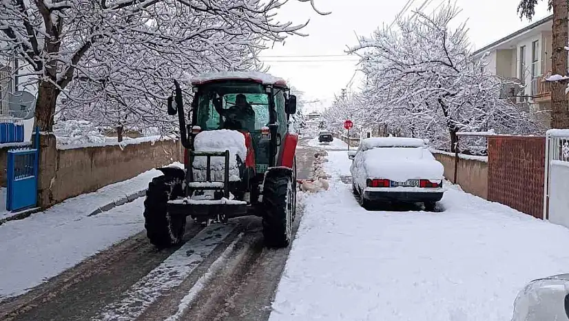 Develi'de kar 10 santime ulaştı