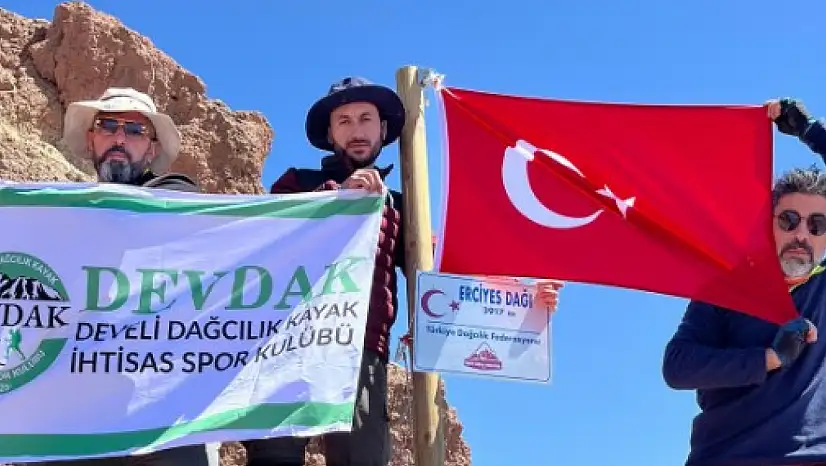 Develi'nin dağcıları Seyrani için zirvede