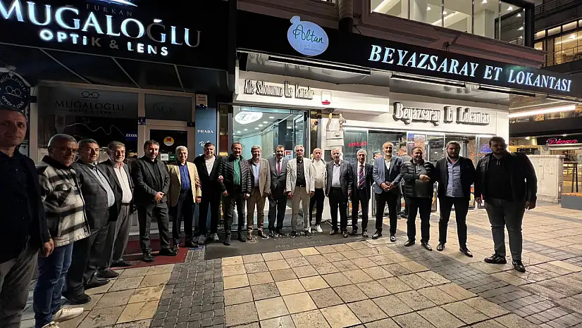 Dursun Ataş'tan yöresel buluşma. Bakın kimlerle toplandı