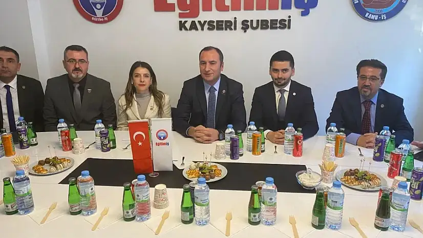 Eğitim İş Genel Başkanı Özbay'dan Kayseri'de sert çıkış!