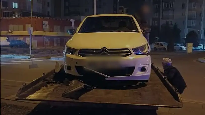 Ehliyetsiz ve alkollü sürücü polisten kaçamadı
