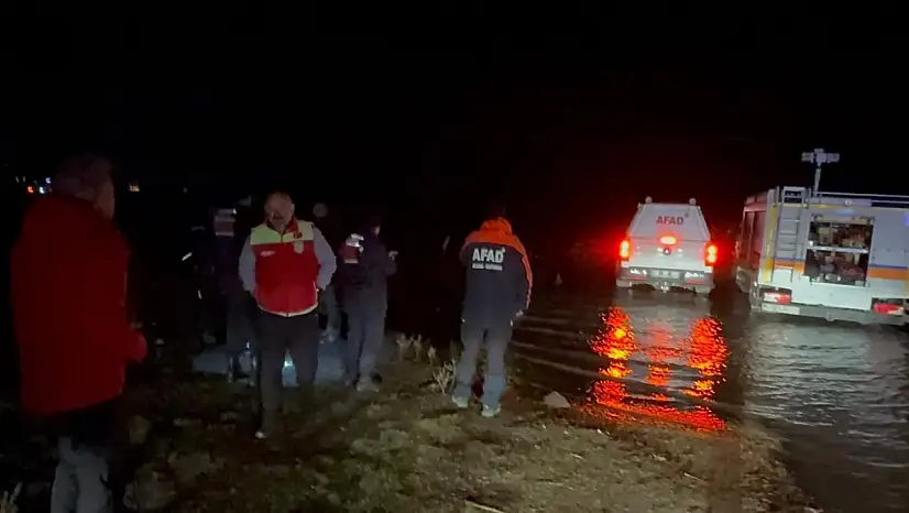 Erciyes'te mahsur kalan 3 genç kurtarıldı!