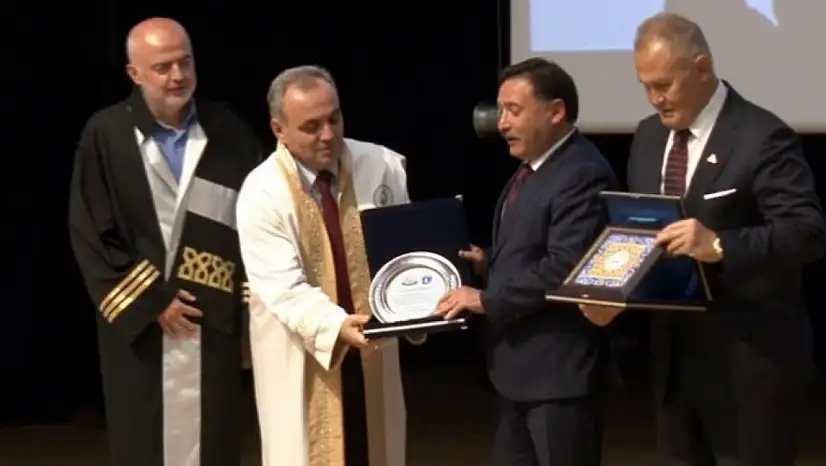 ERÜ İletişim Fakültesi'nde mezuniyet sevinci