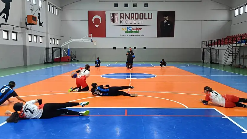 ERÜ Spor Bilimleri öğrencilerinden engellilerle spor etkinliği