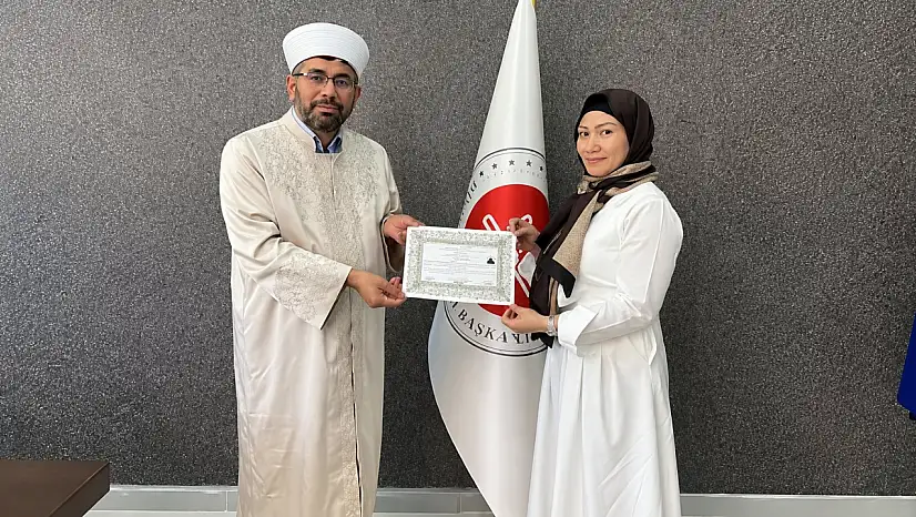 Filipinli Rowena Antone Kayseri'de Müslüman oldu!