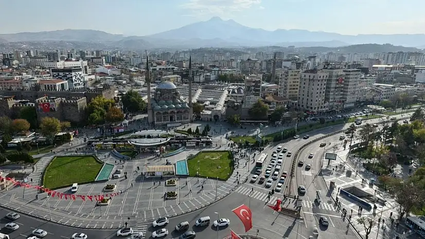 Genel Başkan Kayseri'ye bayramlaşmak için gelecek!