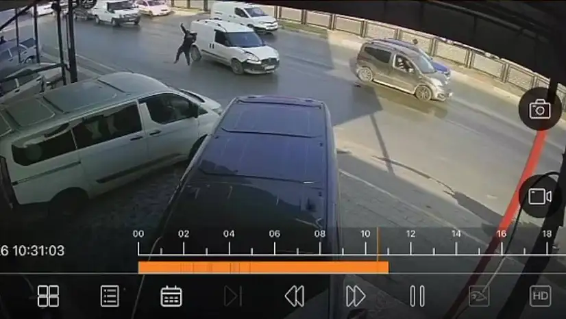 Araç yayaya çarptı: 1 yaralı