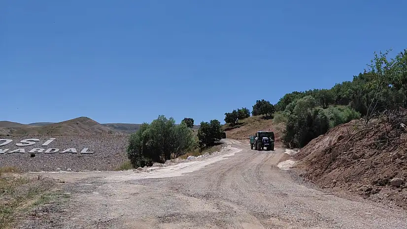 Heyelan kapatmıştı! Kayseri'deki yol ulaşıma açıldı