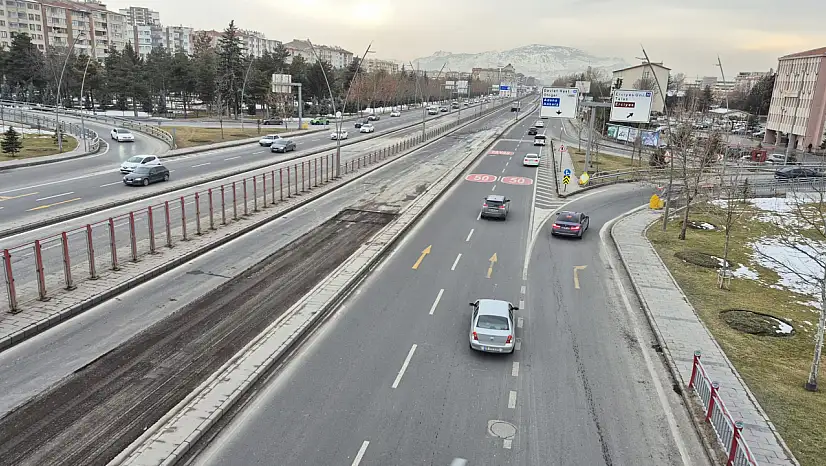 İsim değişikliği ile gündeme delmişti... Kayseri'nin o bulvarında hummalı çalışma