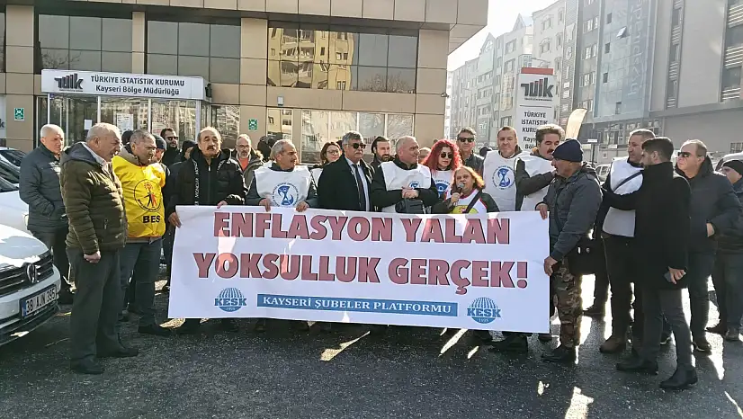 Kamu çalışanlarından TÜİK önünde zam tepkisi!