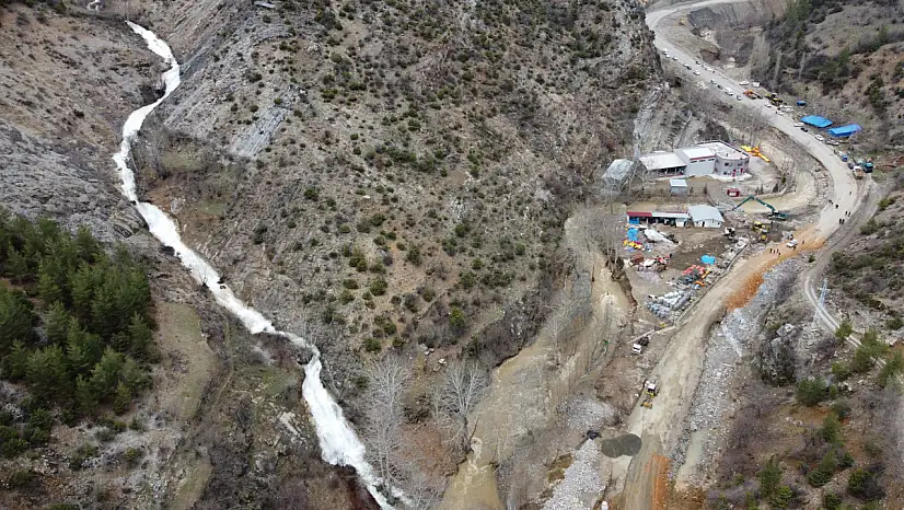 Kayseri–Adana karayolunda sel sonrası çalışmalar sürüyor!