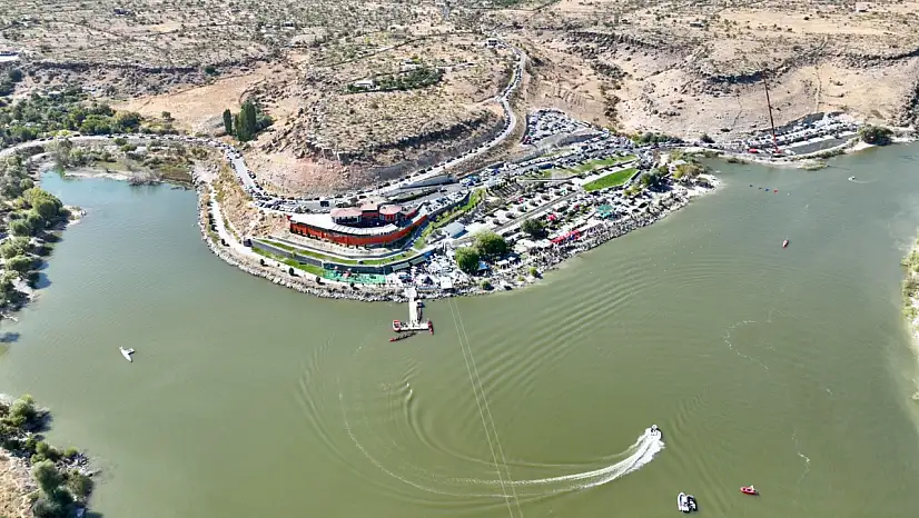 Kayseri'de 3 gün süren festivale on binlerce kişi akın etti! 1,5 ton üzüm dağıtıldı