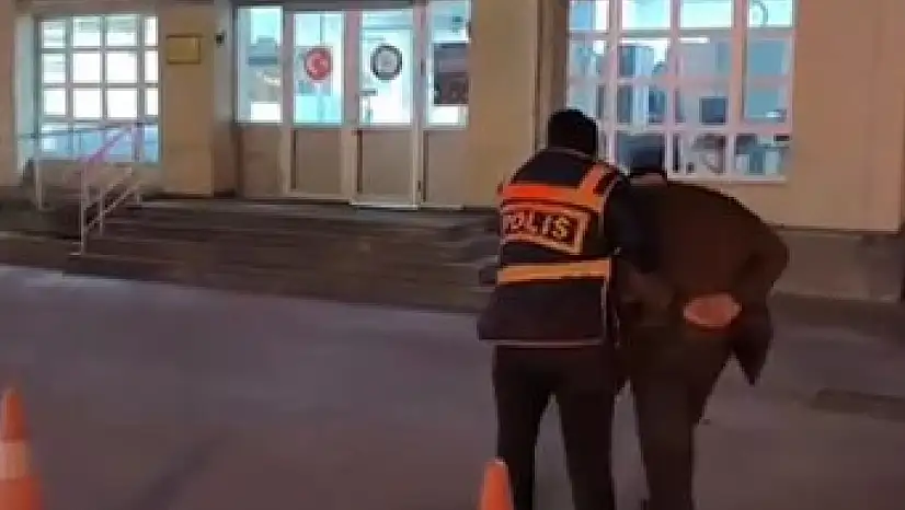 Kayseri'de araç lastiklerini kesen şahıs yakalandı