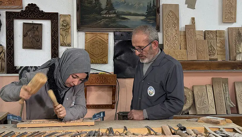 Kayseri'de asırlık zanaatlar yeni ustalarını yetiştiriyor