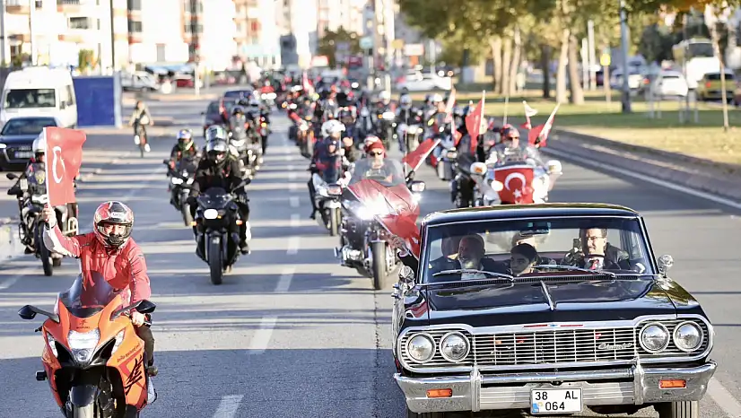 Kayseri'de 'Ay Yıldız Turu'