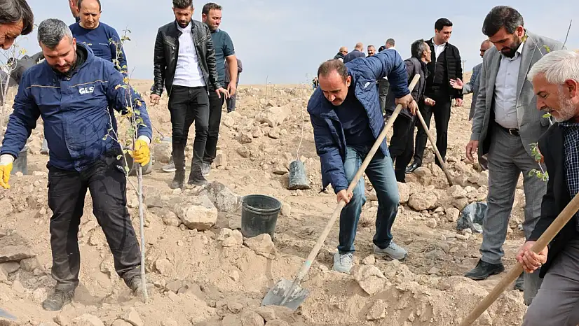 Kayseri'de başkan da seferberliğe katıldı! Çalışmalar aralıksız devam ediyor