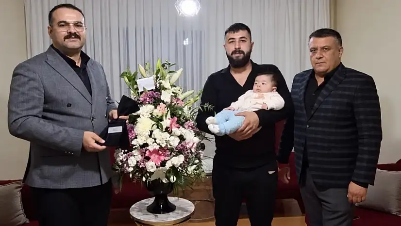 Kayseri'de bebeklerine Sedat Peker adını verdiler: Aileden 50 gram altın açıklaması