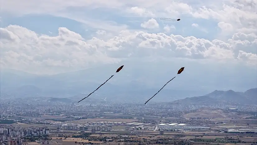 Kayseri'de binlerce kişi oraya akın etti! Herkes gökyüzüne baktı