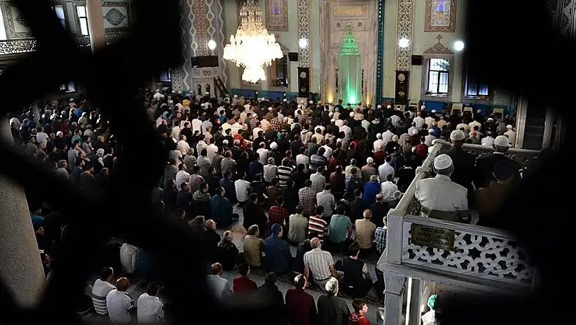 Kayseri'de bugün namaz vakitleri (25 Nisan Cuma)