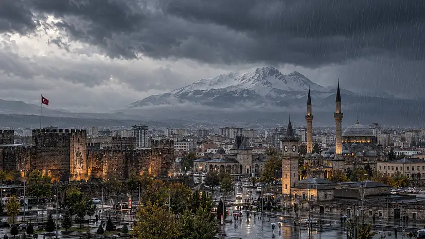 Kayseri'de Cuma gününe dikkat: Sıcaklıklar düşüyor, yağmur geliyor!