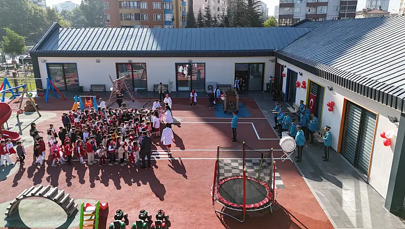 Kayseri'de Cumhuriyet Bayramı'na özel çocuklar bakın nereye götürdüler?