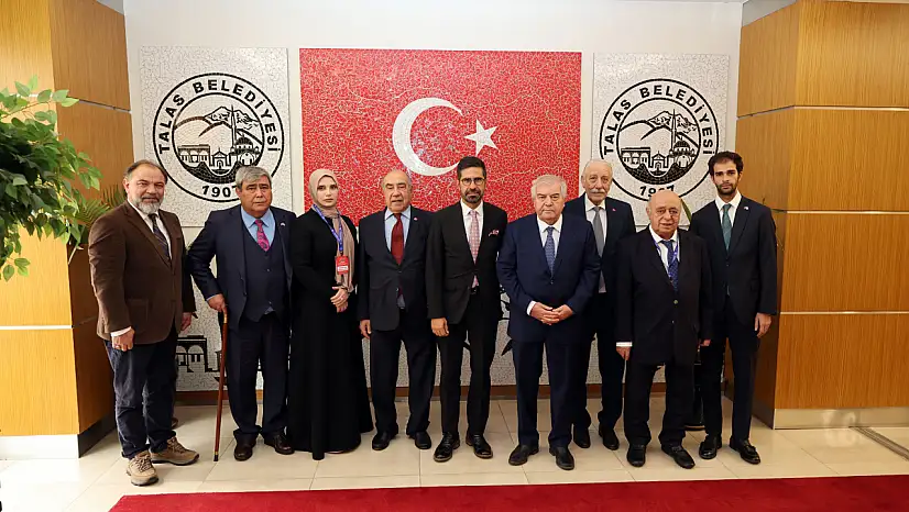 Kayseri'de dikkat çeken buluşma: Türk dünyasının şair ve yazarları kente geldi