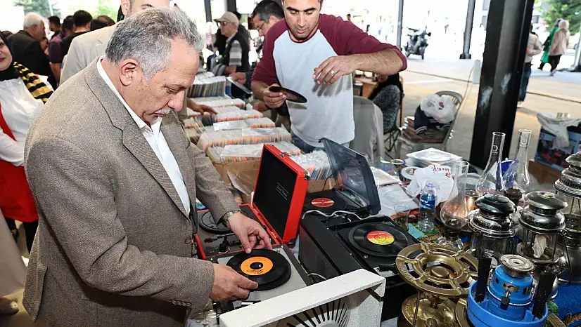 Kayseri'de dikkat çeken pazar! 6 yıllık gelenek devam ediyor