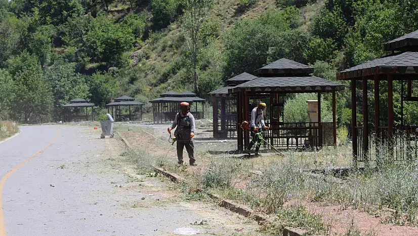 Kayseri'de doğa harikasına giden yollar temizlendi