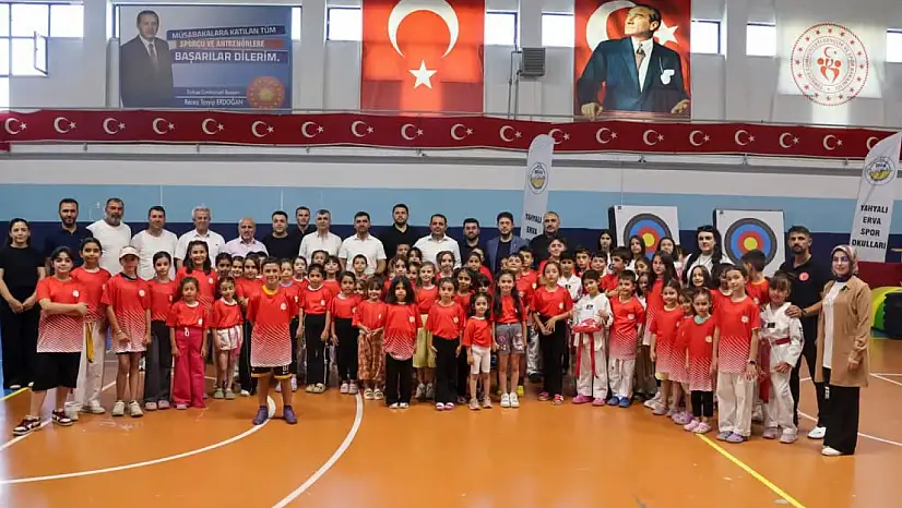 Kayseri'de genç sporculara destek