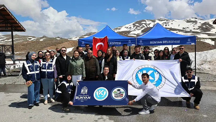 Kayseri'de gençler eğlenceye doydu