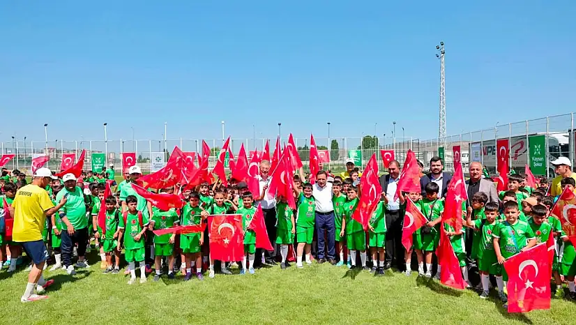 Kayseri'de görkemli açılış: Yaz okulları başlıyor!