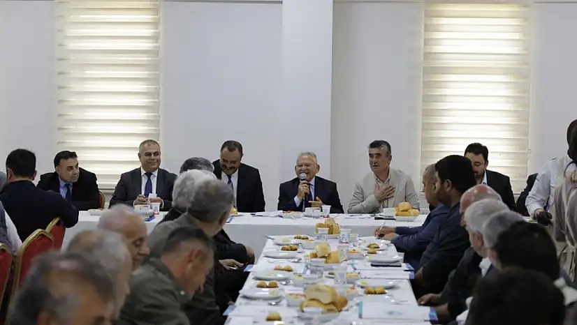 Kayseri'de gözler Sarıoğlan'a çevrildi! Büyükkılıç muhtarlarla ne görüştü?