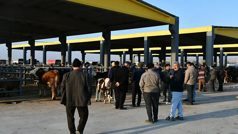 Kayseri'de hareketli sabah! Güne pazarlıkla başladılar