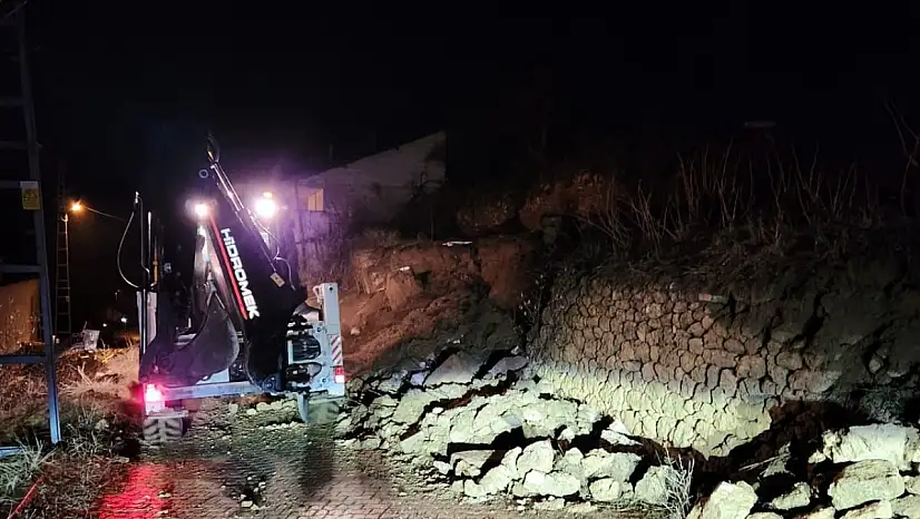 Kayseri'de korkutan heyelan!